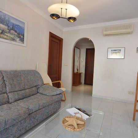 Rnet - Rhc- 2214 - Rosas Holiday Center ภายนอก รูปภาพ